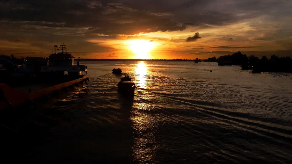Gambar sampul untuk daftar Itinerary Wisata Banjarmasin 3 Hari 2 Malam: Jelajah Kota Seribu Sungai